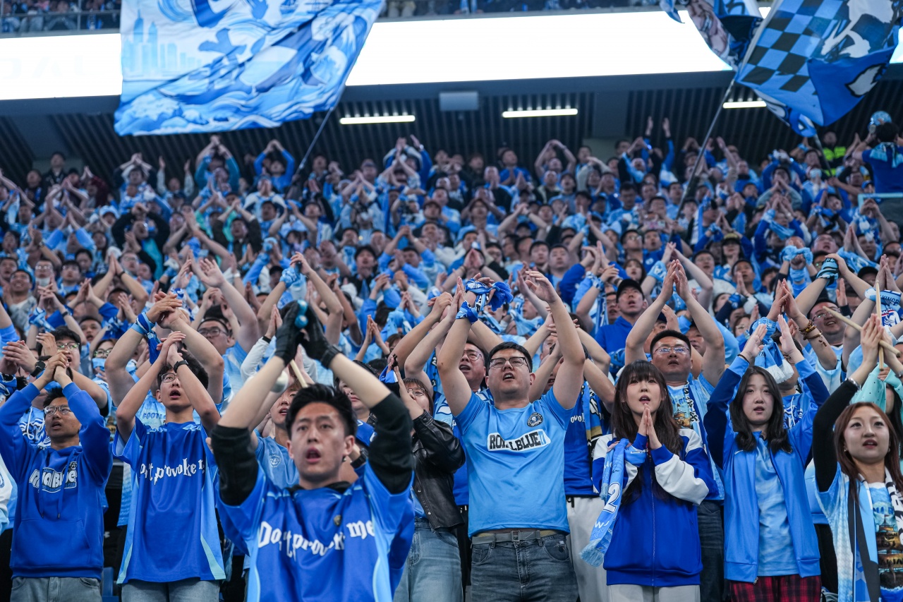 全球上座榜:大连英博60970人列第12,超越利物浦阿森纳