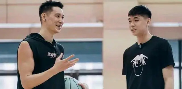 篮网签下崔永熙 林书豪点出生存法则:训练必须更狠