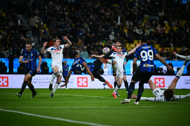邓弗里斯双响定乾坤 国米2-0亚特兰大晋级超级杯决赛