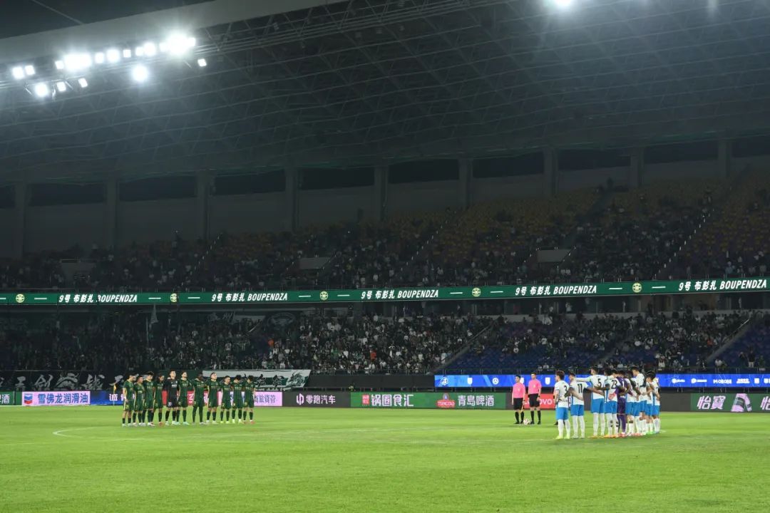 王钰栋30米世界波+弗兰克点射,浙江2-1青岛走出阴霾 王钰栋30米世界波+弗兰克点射,浙江2-1青岛走出阴霾