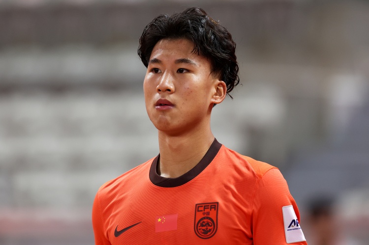 U23国足绝杀塔吉克 05后双星首秀获及格分