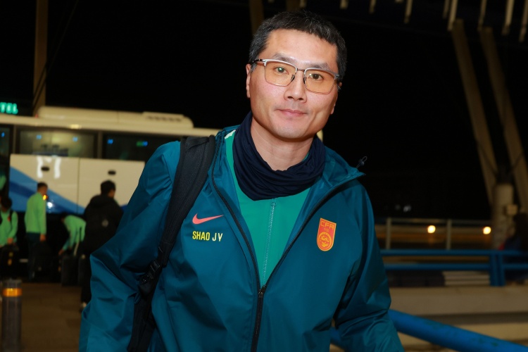射门24比3零进球，国足主场闷平泰国暴露终结顽疾