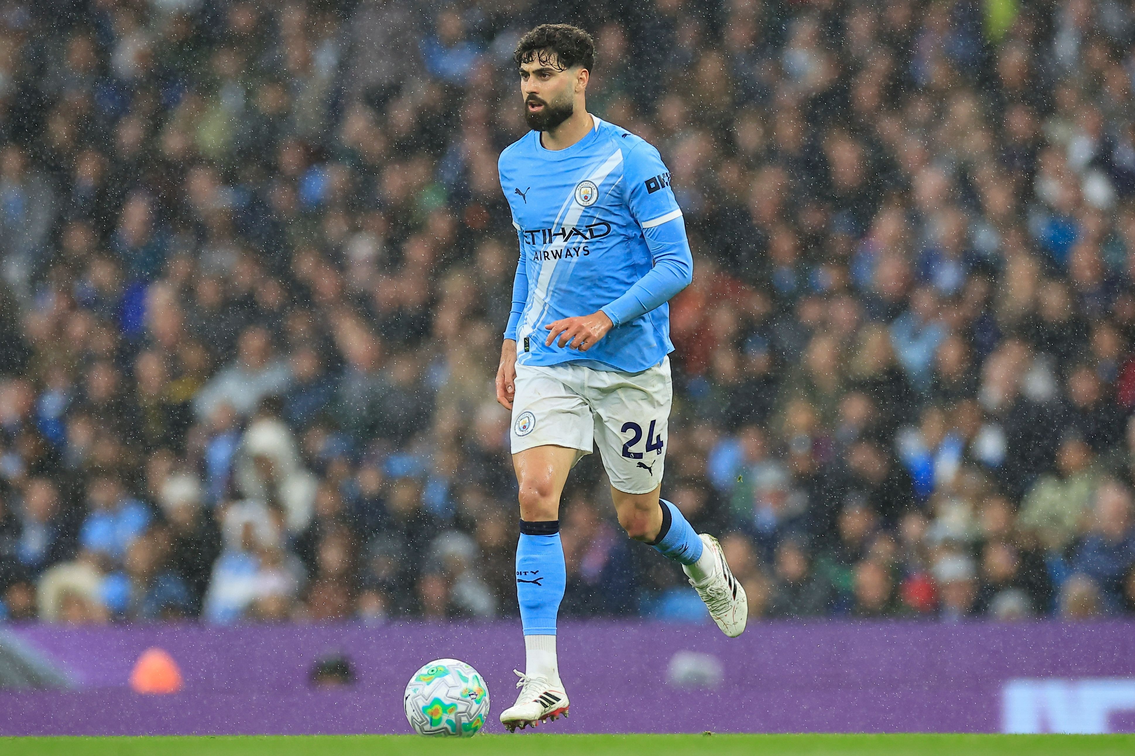 穆里尼奥介入皇马防线引援，格瓦迪奥尔成首要目标