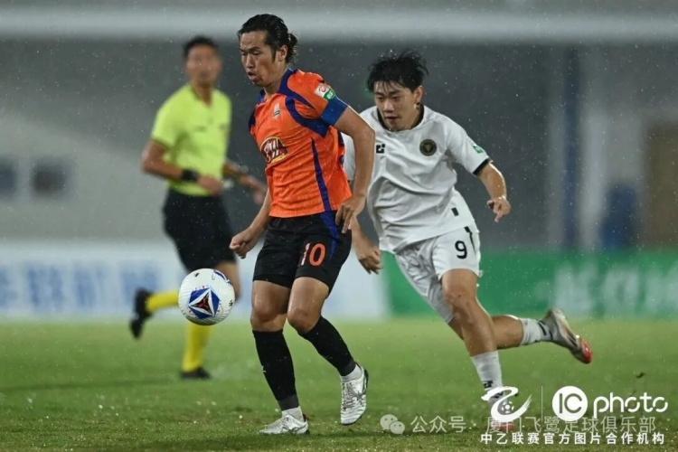 十人厦门飞鹭客场0-1温州，三连胜遭大雨中断