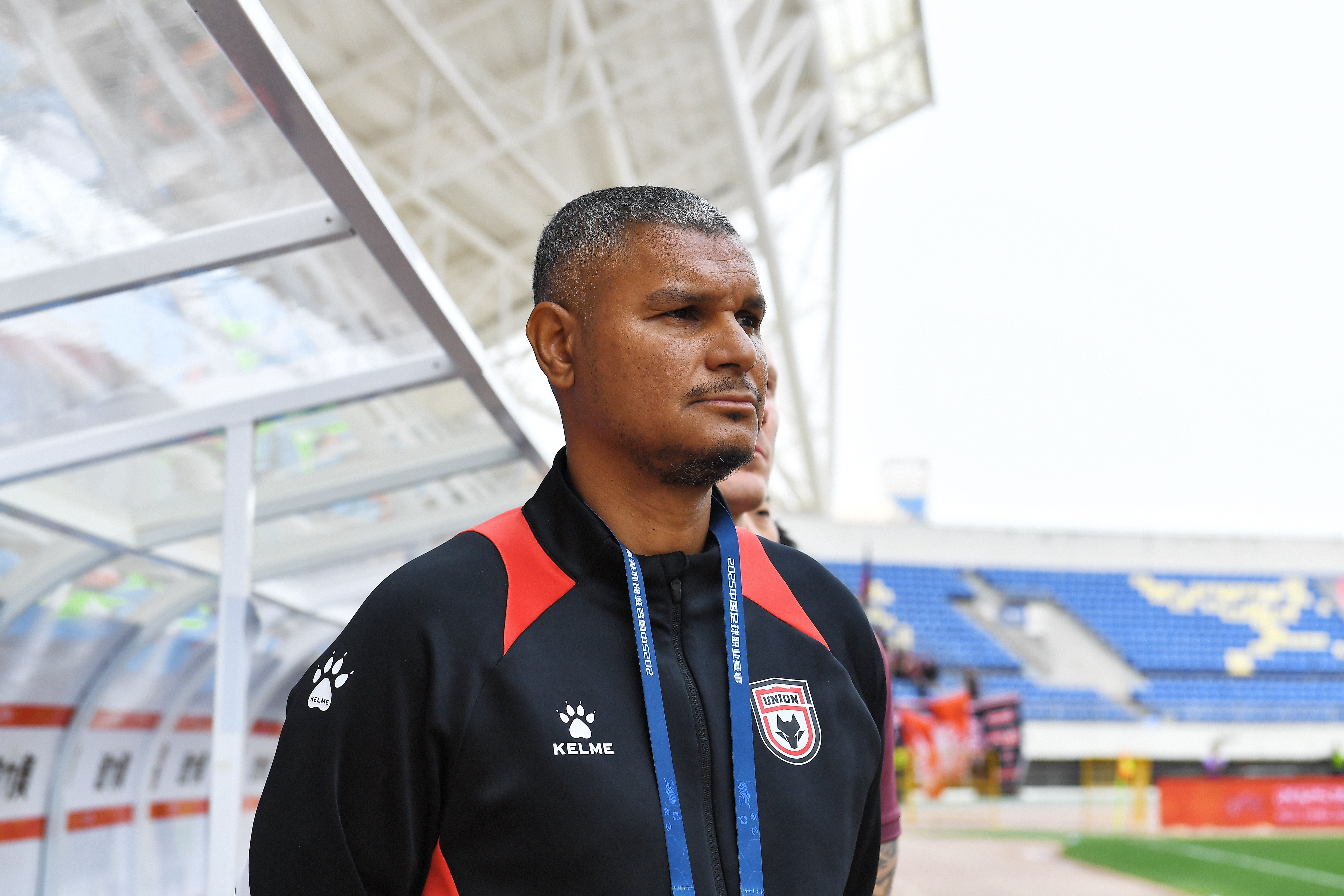 前陕西联合主帅乔瓦尼入阁库拉索 艾德沃卡特钦点助教