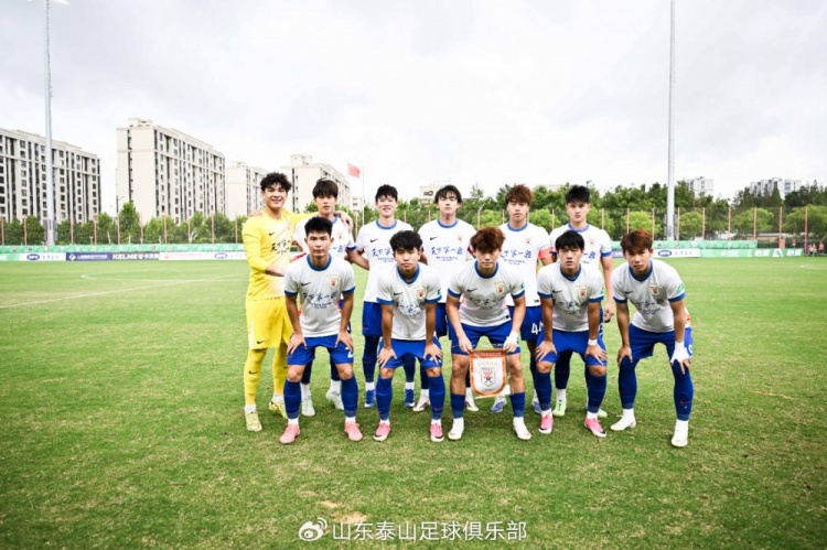 阿尔贾兹拉对阵伊蒂哈德足球俱乐部直播在线观看