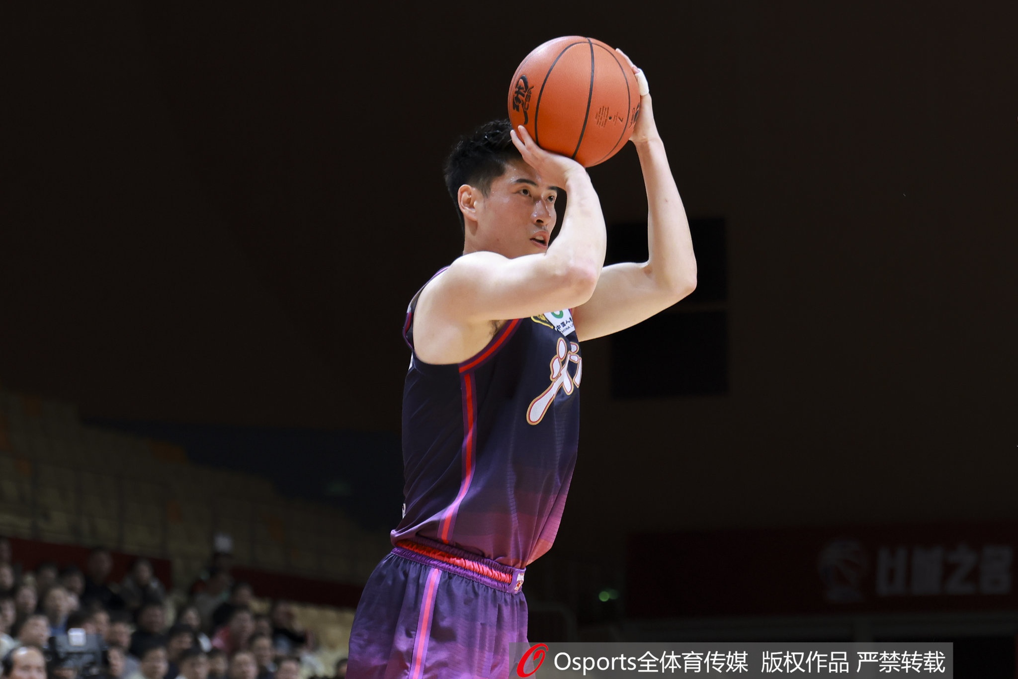 浙江男篮腾出顶薪名额 去年满员致王奕博被挖