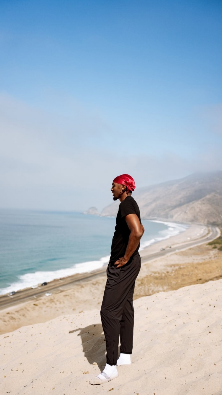 夏日磨砺！马克西晒近期训练与休闲照 与詹姆斯一同训练