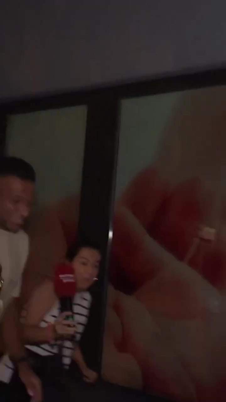 女记者借C罗成婚询问姆巴佩婚事，姆巴佩笑而不答