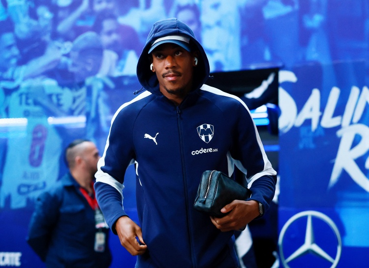 顶得住吗？曼晚：30岁马夏尔渴望重返英超，多家俱乐部考虑免签