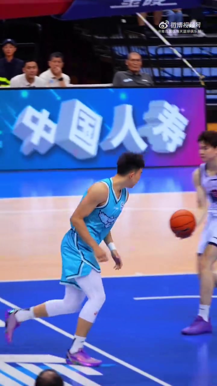 亨克二VS哈瑟尔特体育直播在线观看
